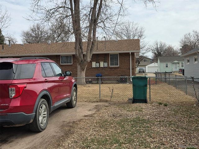 3015 S Delaware St, Englewood, CO 80110