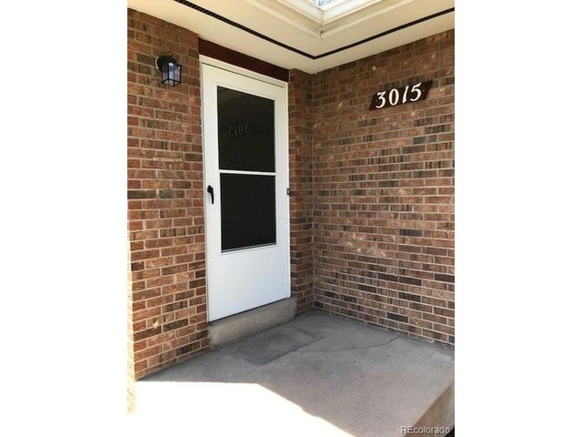 3015 S Delaware St, Englewood, CO 80110