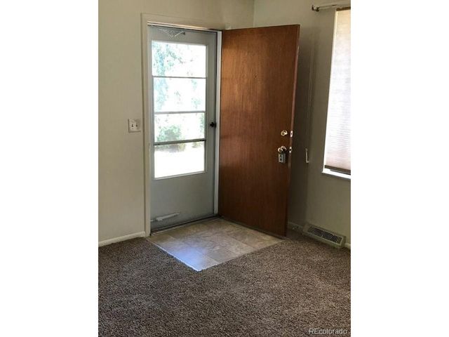 3015 S Delaware St, Englewood, CO 80110