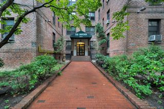 140-35 Burden Crescent 402, Briarwood, NY 11435