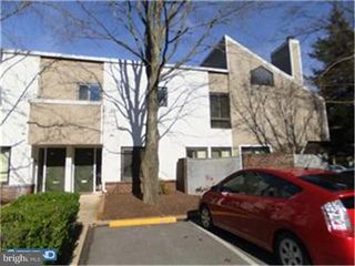 1700 OAKWOOD TER #1F, Penn Valley, PA 19072