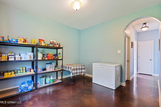6308 Skyler Road, Walls, MS 38680