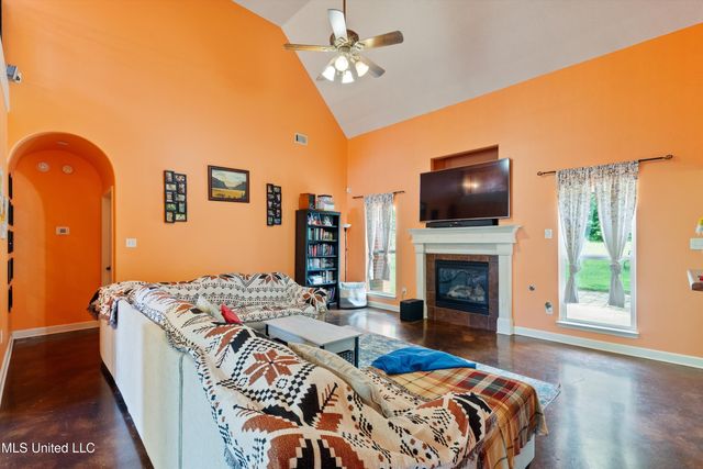 6308 Skyler Road, Walls, MS 38680