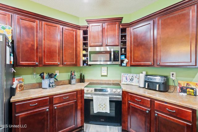 6308 Skyler Road, Walls, MS 38680