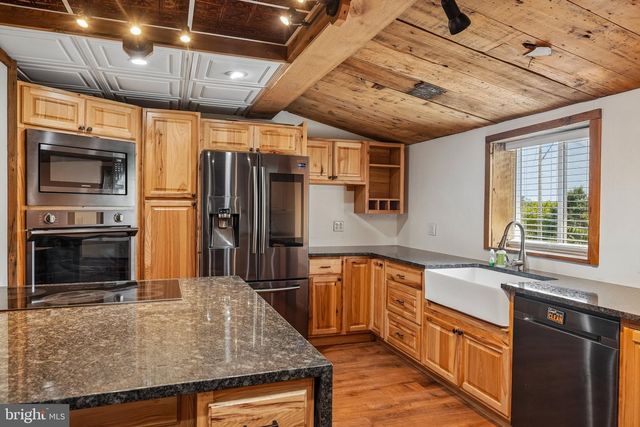 136 SOUDER RD, Royersford, PA 19468