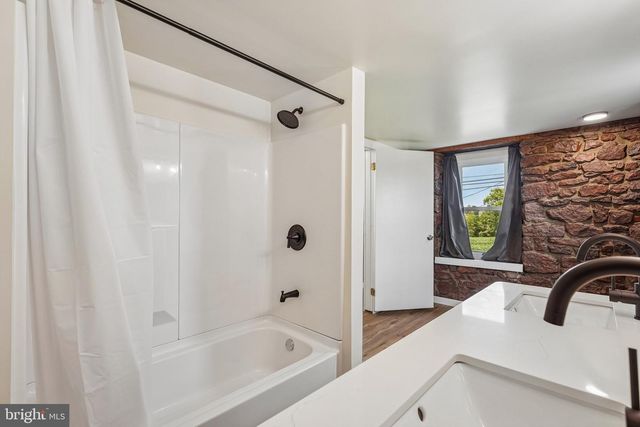 136 SOUDER RD, Royersford, PA 19468