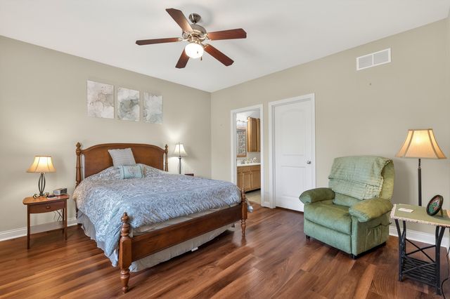 1861 Quarry Oaks Drive, Florence, KY 41042