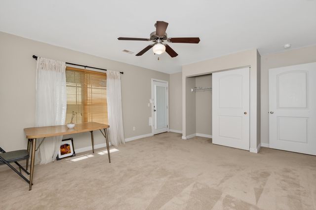 1861 Quarry Oaks Drive, Florence, KY 41042