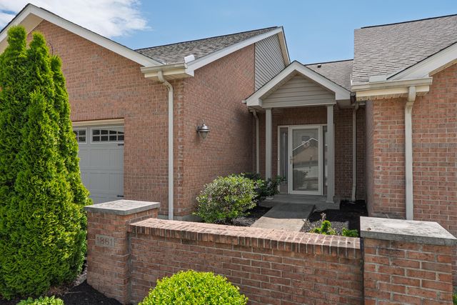 1861 Quarry Oaks Drive, Florence, KY 41042