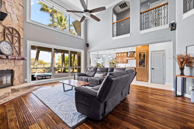 2823 Irvington Drive, Pearland, TX 77584