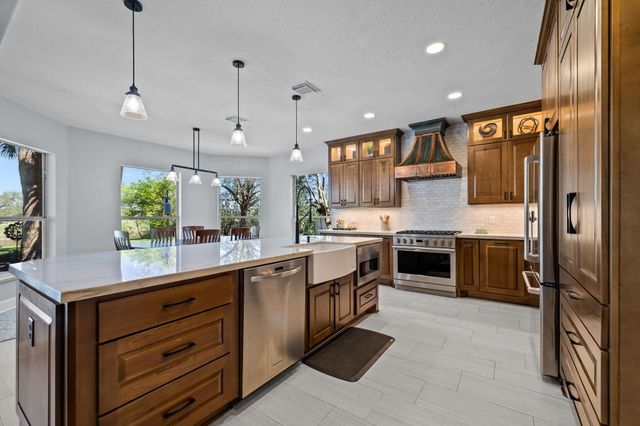 2823 Irvington Drive, Pearland, TX 77584