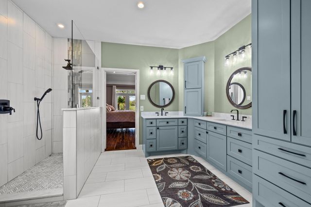 2823 Irvington Drive, Pearland, TX 77584