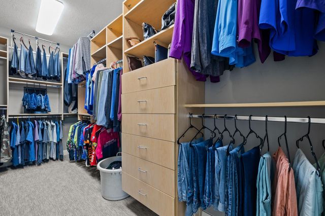 2823 Irvington Drive, Pearland, TX 77584