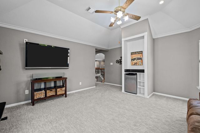 2823 Irvington Drive, Pearland, TX 77584