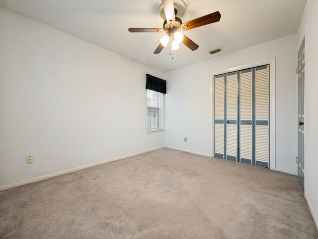 3818 Twin Falls Street, Irving, TX 75062