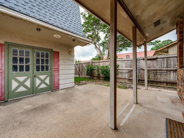 3818 Twin Falls Street, Irving, TX 75062