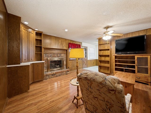 3818 Twin Falls Street, Irving, TX 75062