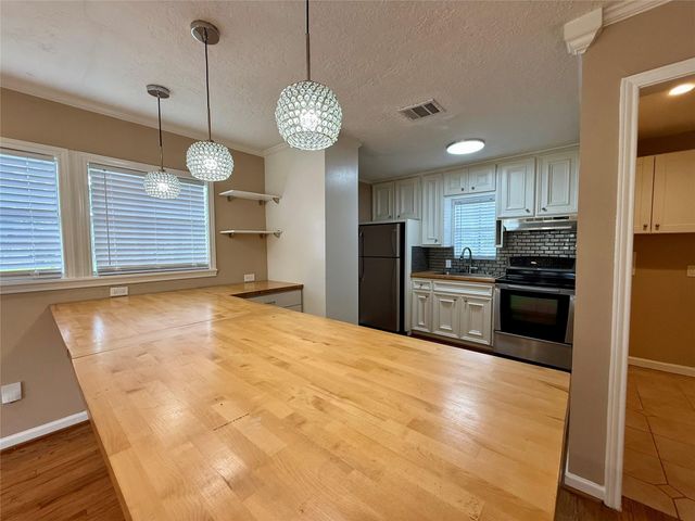 2519 Paul Quinn Street, Houston, TX 77091