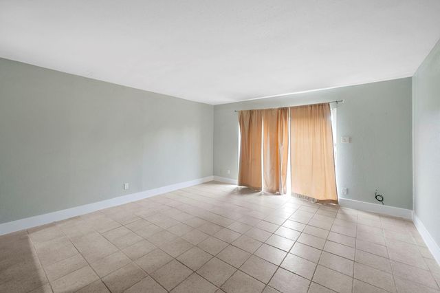 11550 Chimney Rock Road 521, Houston, TX 77035