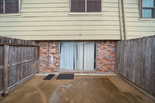 11550 Chimney Rock Road 521, Houston, TX 77035