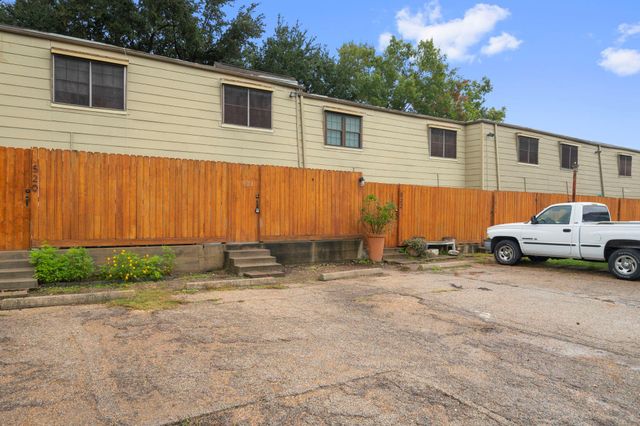 11550 Chimney Rock Road 521, Houston, TX 77035
