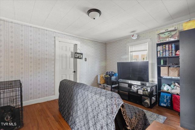 2409 Watauga Road, Johnson City, TN 37601