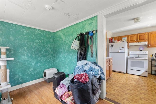 2409 Watauga Road, Johnson City, TN 37601