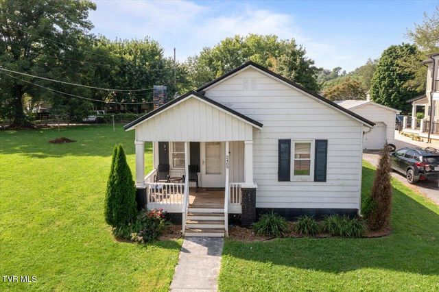 2409 Watauga Road, Johnson City, TN 37601