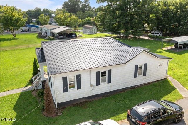 2409 Watauga Road, Johnson City, TN 37601