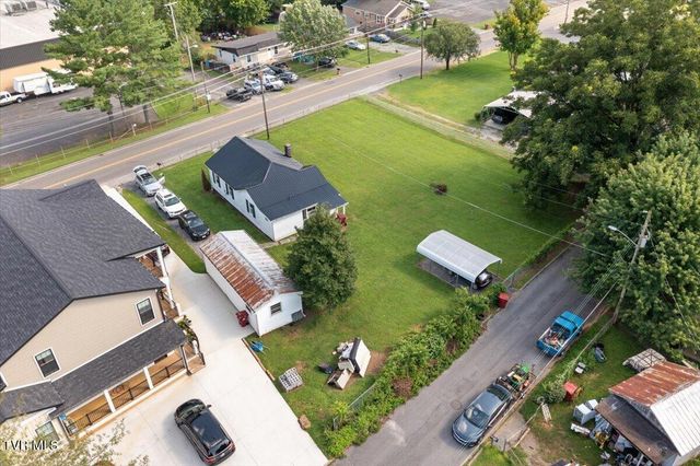 2409 Watauga Road, Johnson City, TN 37601