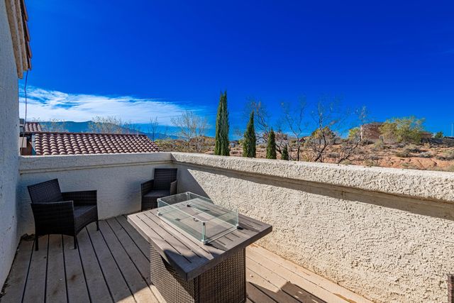 7068 Husky Drive NE, Rio Rancho, NM 87144