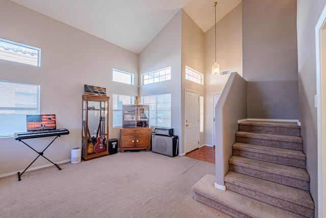 7068 Husky Drive NE, Rio Rancho, NM 87144