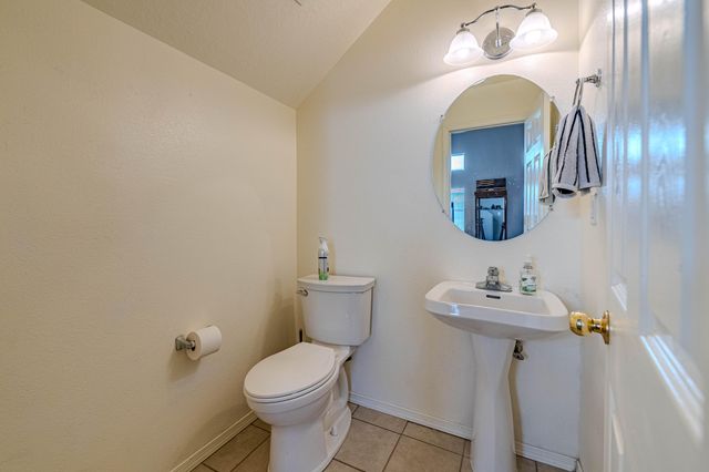7068 Husky Drive NE, Rio Rancho, NM 87144