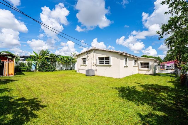 648 E 56th St, Hialeah, FL 33013
