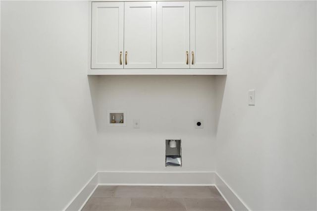 112 Cottage Gate Lane, Roswell, GA 30076