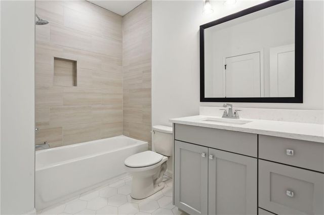 112 Cottage Gate Lane, Roswell, GA 30076