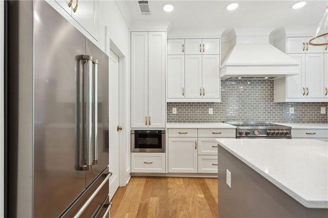 112 Cottage Gate Lane, Roswell, GA 30076