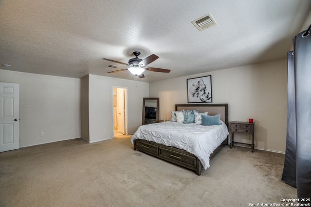 10323 Medio, San Antonio, TX 78245
