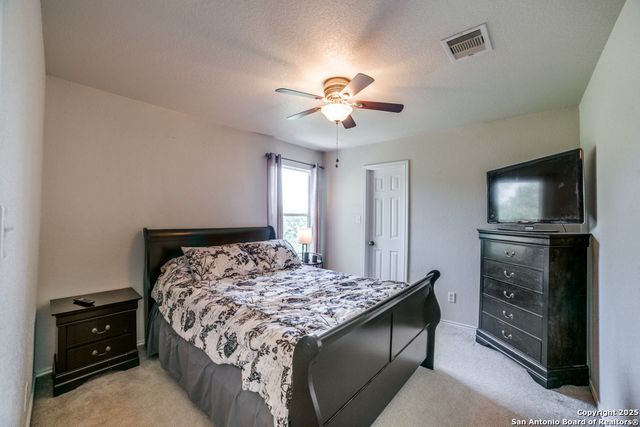 10323 Medio, San Antonio, TX 78245