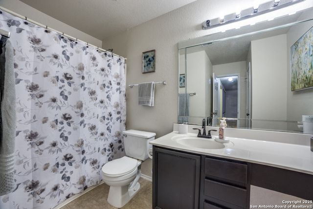 10323 Medio, San Antonio, TX 78245