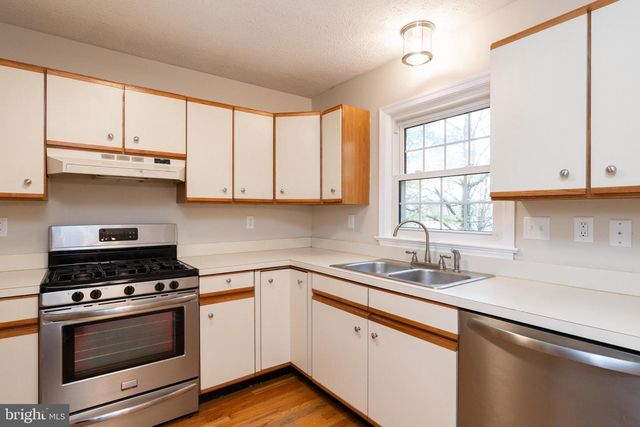 218 TUDOR DR, Winchester, VA 22603