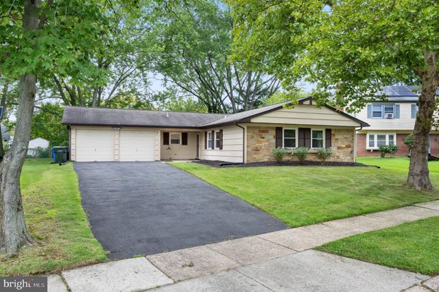 38 NORTHGATE LN, Willingborough, NJ 08046