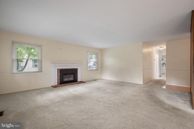38 NORTHGATE LN, Willingborough, NJ 08046