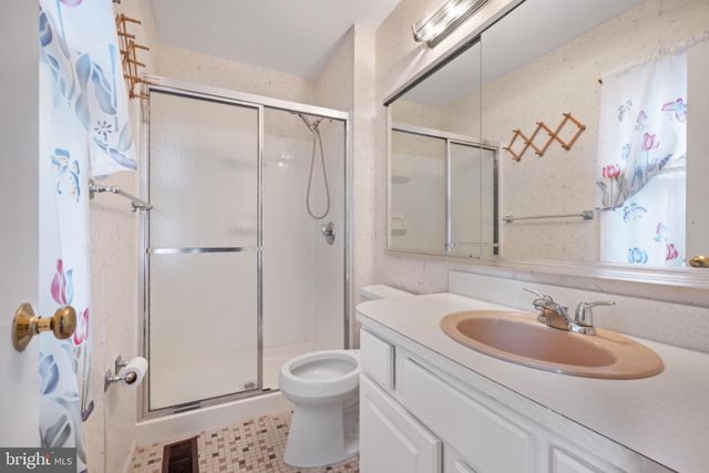 38 NORTHGATE LN, Willingborough, NJ 08046