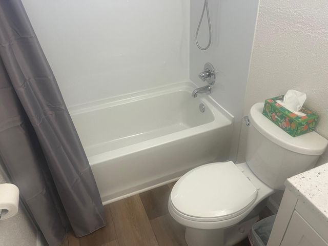 7704 Hendricks Place, Merrillville, IN 46410