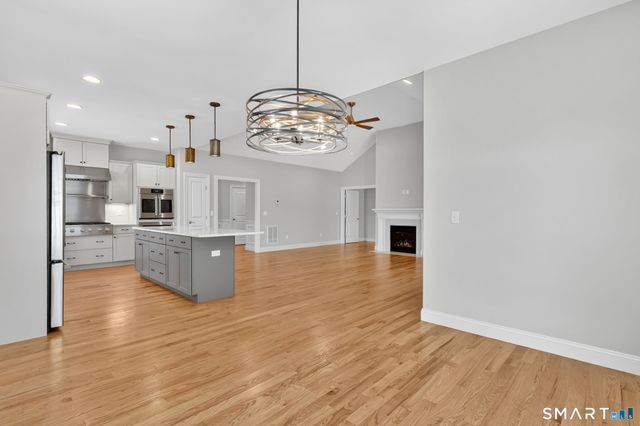 35 Liberty Lane, Enfield, CT 06082
