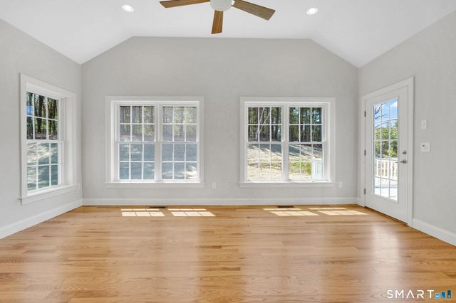 35 Liberty Lane, Enfield, CT 06082