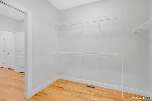35 Liberty Lane, Enfield, CT 06082
