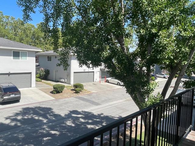 5703 Playa Del Rey 4, San Jose, CA 95123