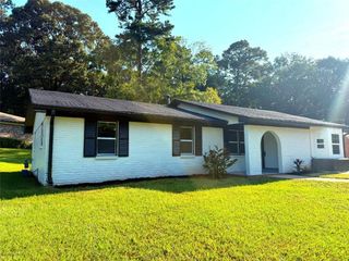 2744 Preston Drive, Decatur, GA 30034